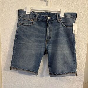 H&M & Denim Slim Fit Jean Shorts – Medium Wash –‎ Men’s Size 36